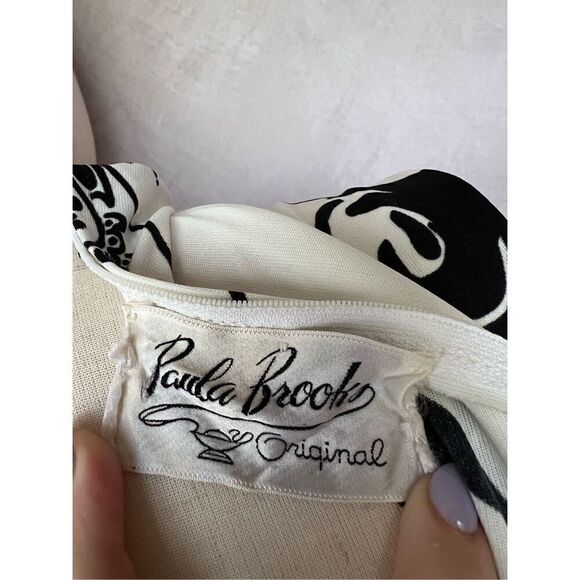 Vintage 1970s Maxi Dress - Picture 8 of 9